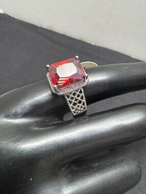 Silver Ring With Red Gemstone & Intricate Band Design Size 10 Elegant Jewelry Fo